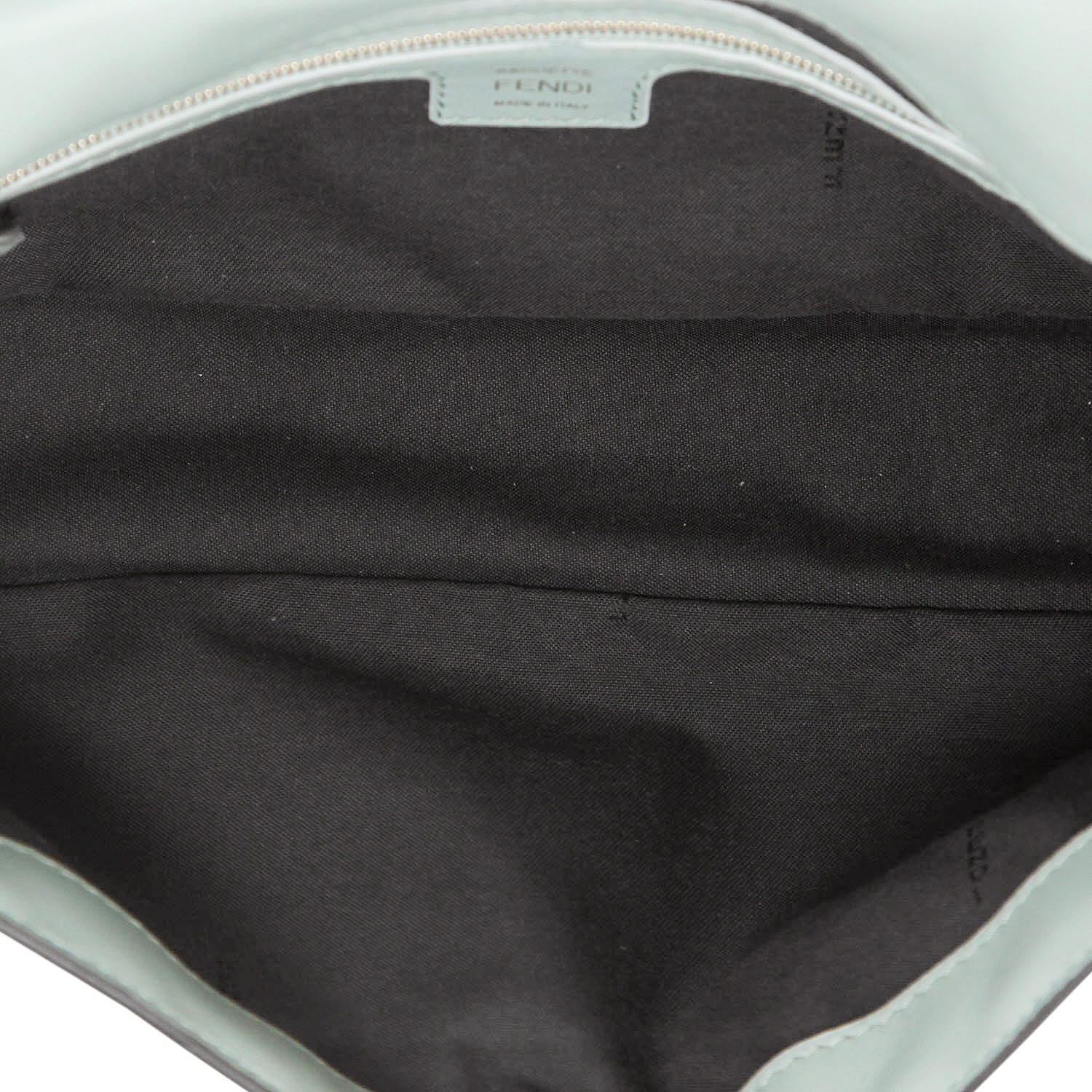 Fendi  Baguette handbag  in green monogram leather - Detail D3