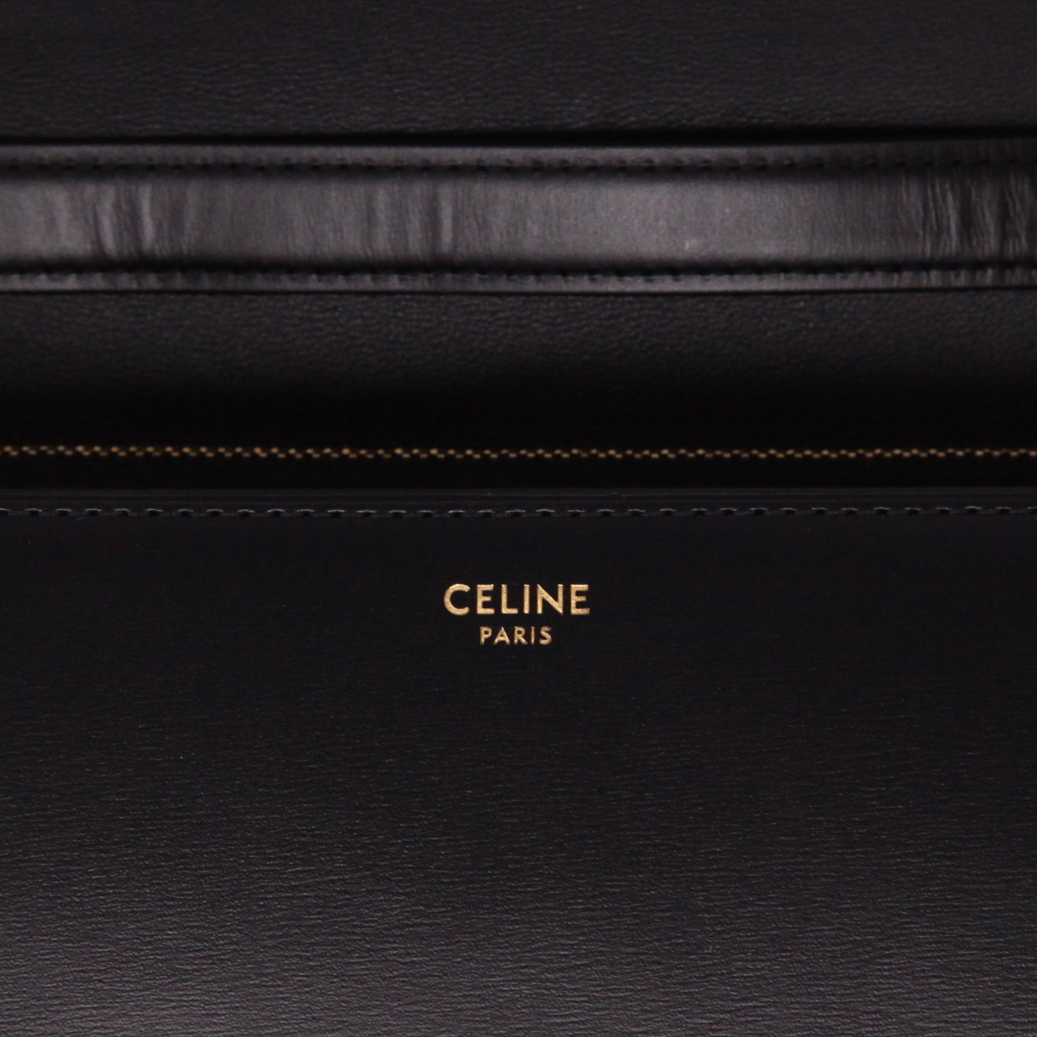 Bolso de mano Celine  Classic Box en cuero box negro - Detail D2