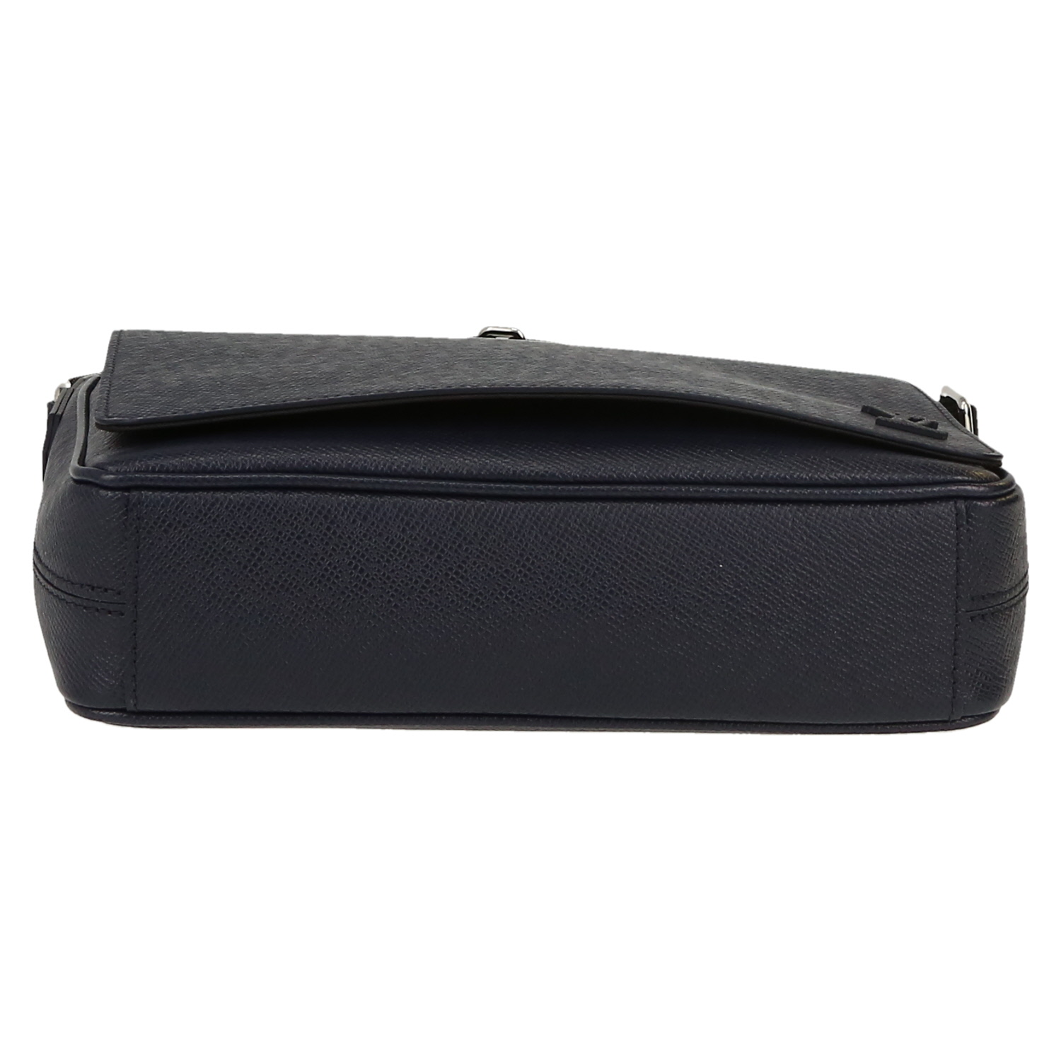 Louis Vuitton  District shoulder bag  in blue taiga leather - Detail D1