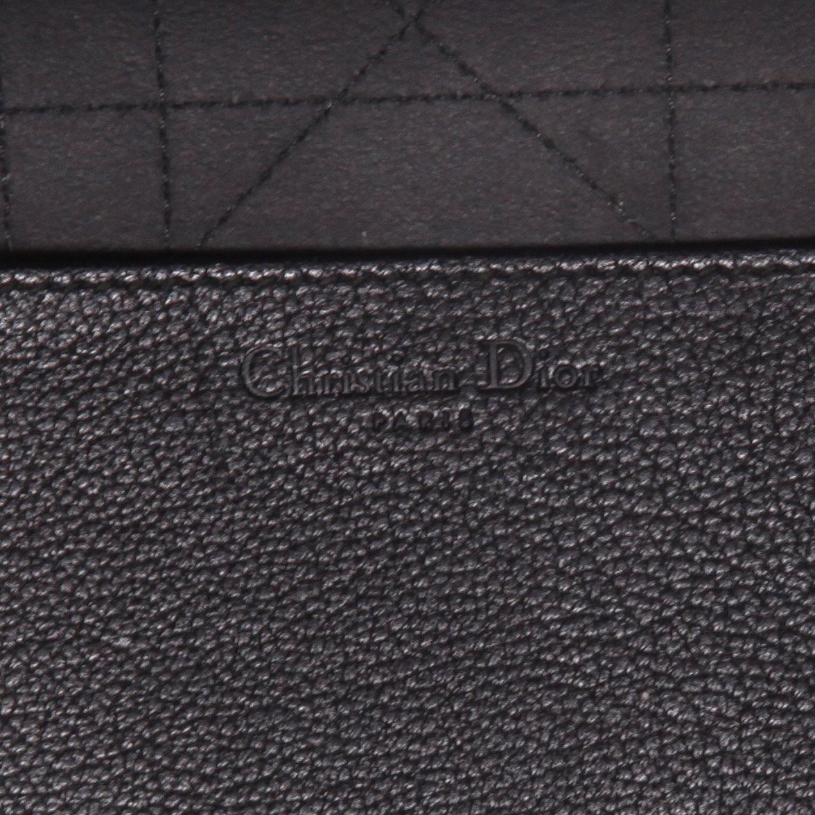 Dior  Ultradior shopping bag  in black leather - Detail D2