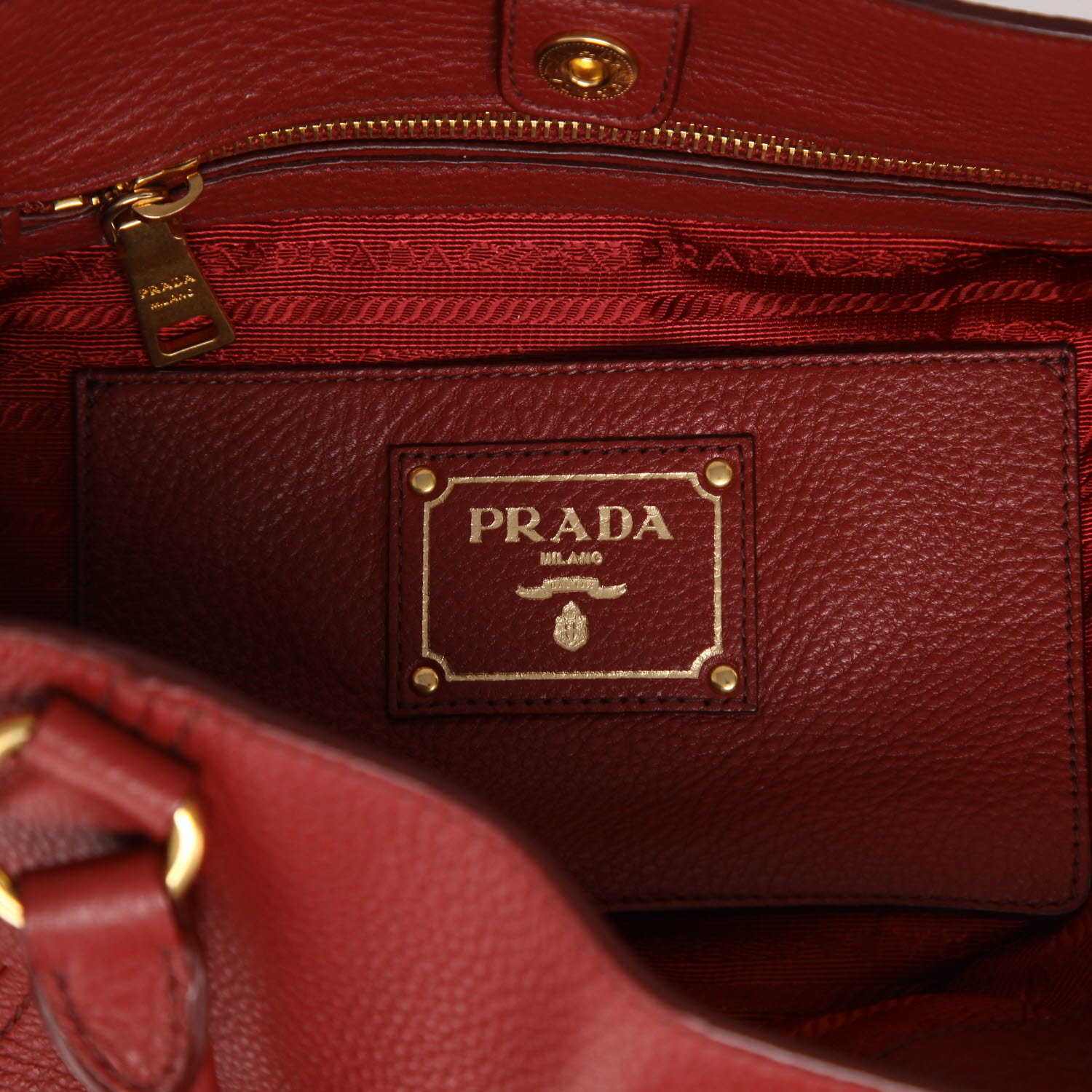 Borsa Prada   in pelle martellata bordeaux - Detail D2