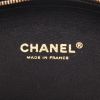 Bolso bandolera Chanel   en cuero negro - Detail D2 thumbnail