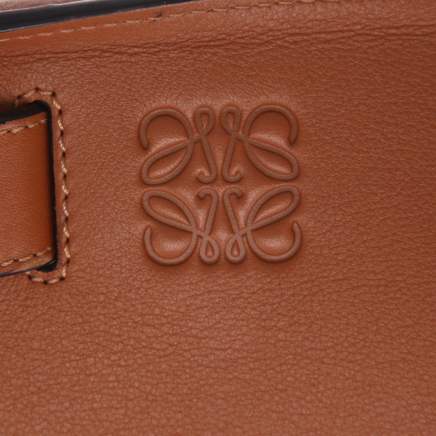 Sac à main Loewe  Hammock grand modèle  en cuir gold - Detail D2