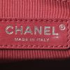 Bolso de mano Chanel  Gabrielle  modelo mediano  en cuero acolchado color burdeos - Detail D5 thumbnail