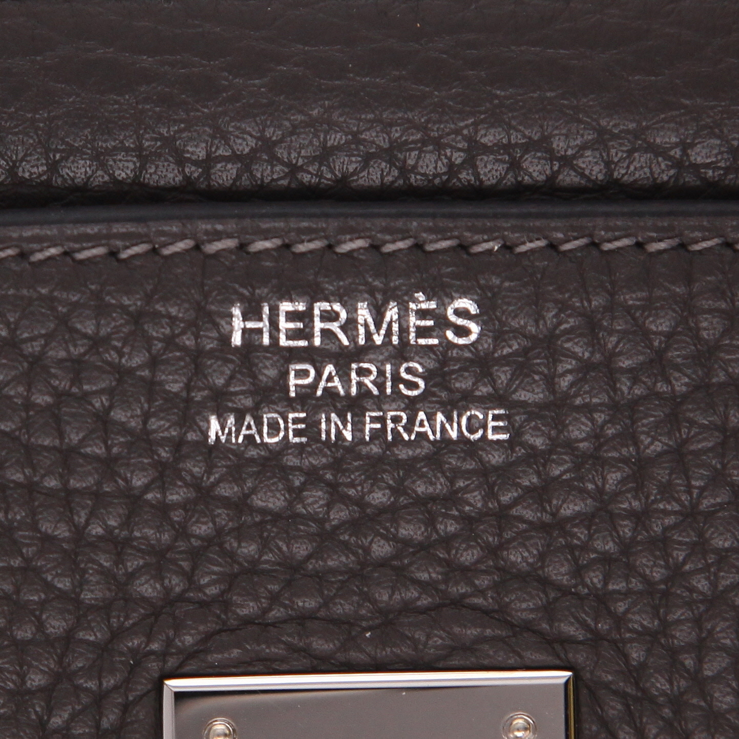 Hermès  Birkin 35 cm handbag  in grey togo leather - Detail D2