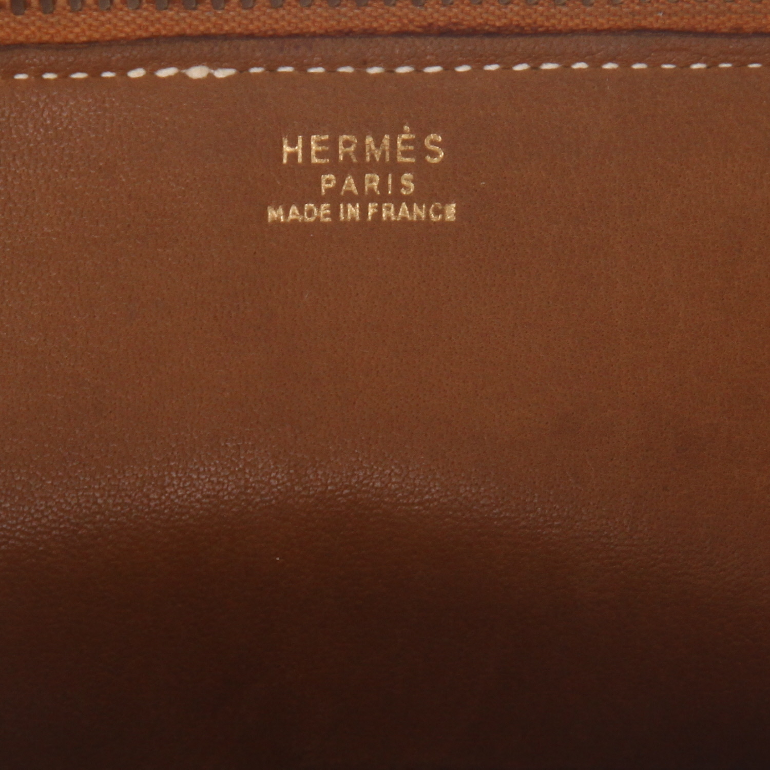 Hermès  Bolide 27 cm handbag  in gold Courchevel leather - Detail D2