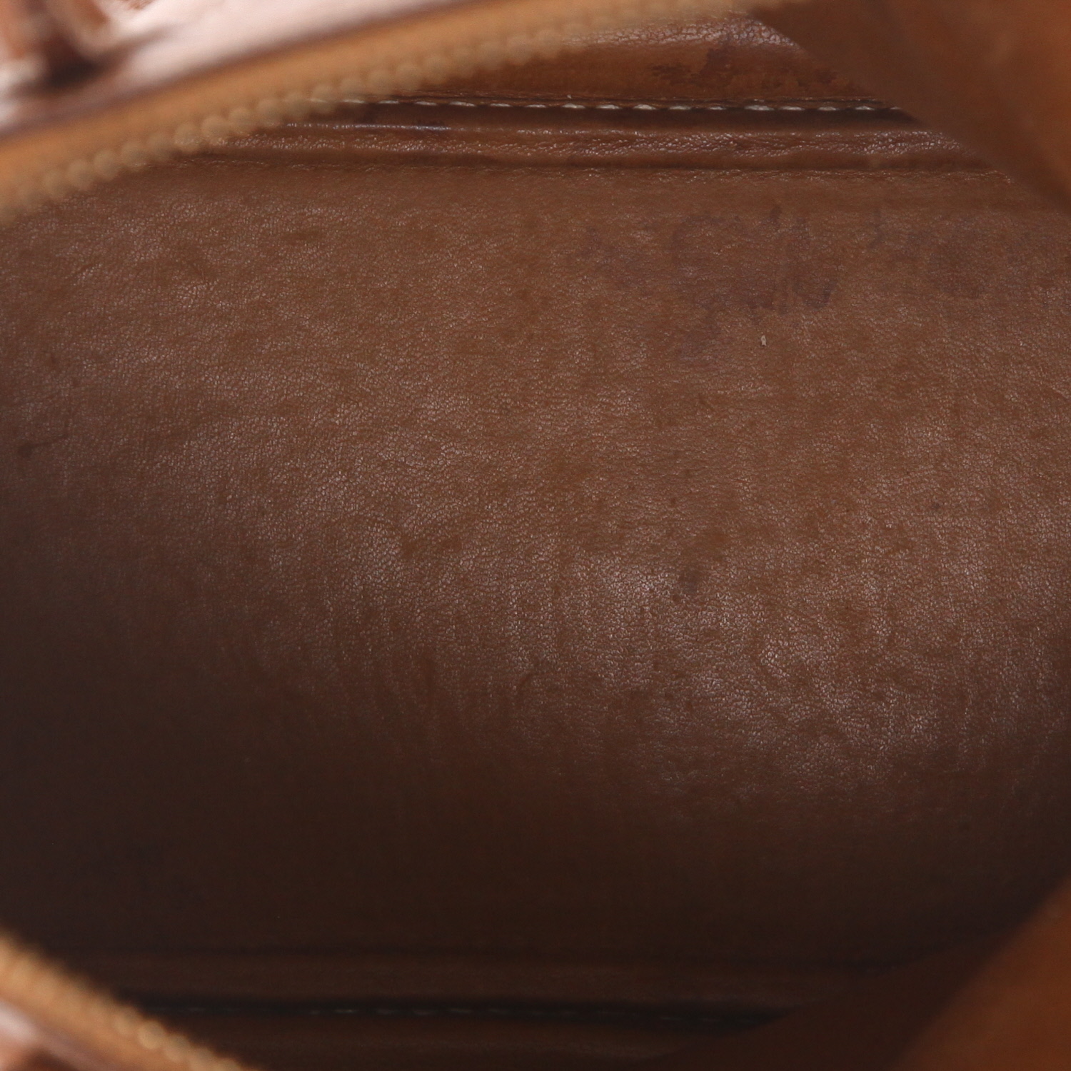 Bolso de mano Hermès  Bolide 27 cm en cuero Courchevel color oro - Detail D3