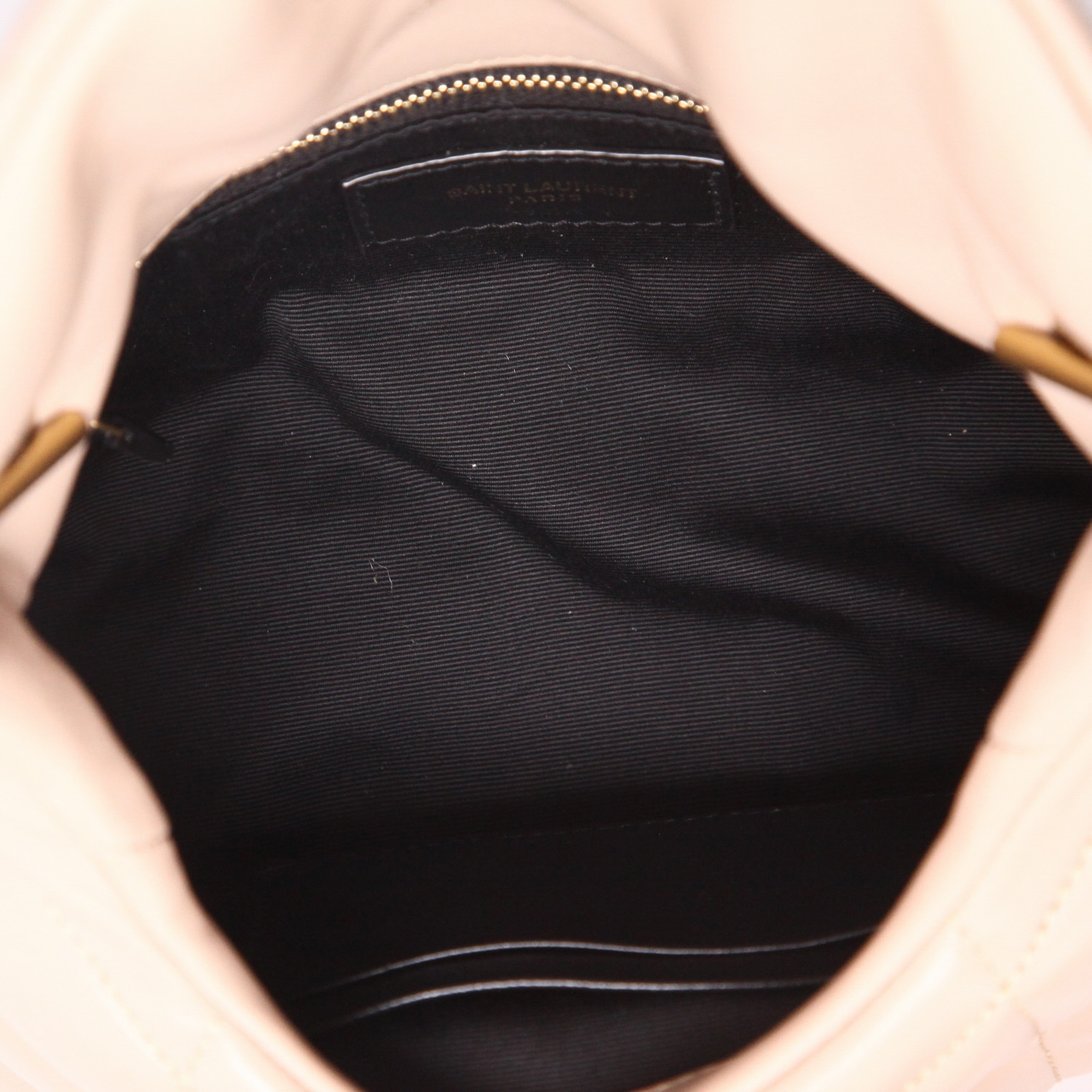 Sac bandoulière Saint Laurent  Puffer en cuir matelassé beige - Detail D3