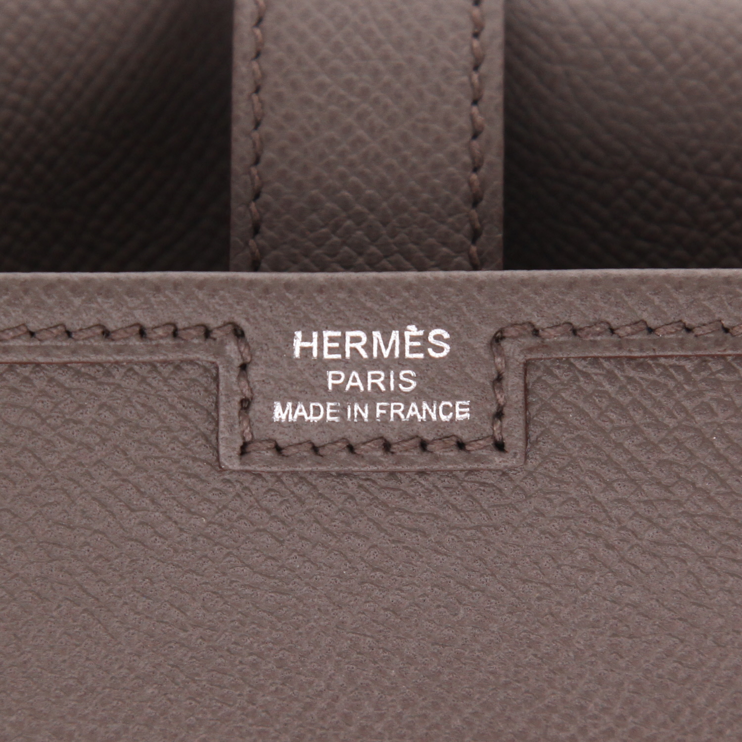 Bolsito de mano Hermès  Jige en cuero epsom marrón etoupe - Detail D2