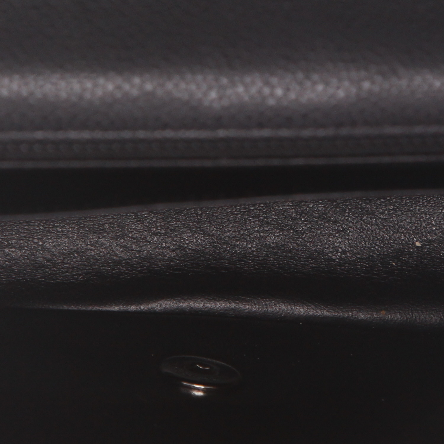 Chanel  Timeless Mini handbag  in black quilted grained leather - Detail D3