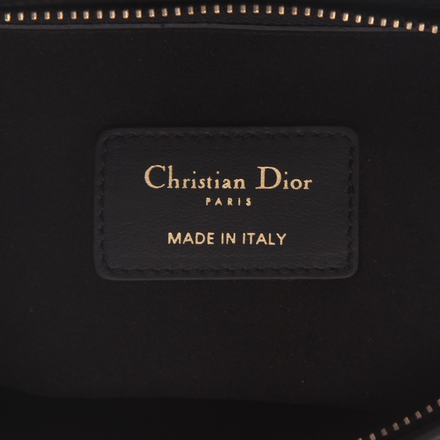 Bolsito de mano Dior  Stripe Pouch en cuero negro - Detail D2