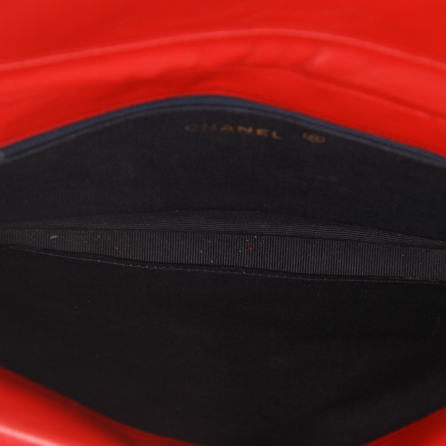 Sac bandoulière Chanel  Vintage en cuir matelassé rouge - Detail D3