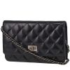 Chanel  Wallet on Chain shoulder bag  in navy blue patent quilted leather - 00pp thumbnail