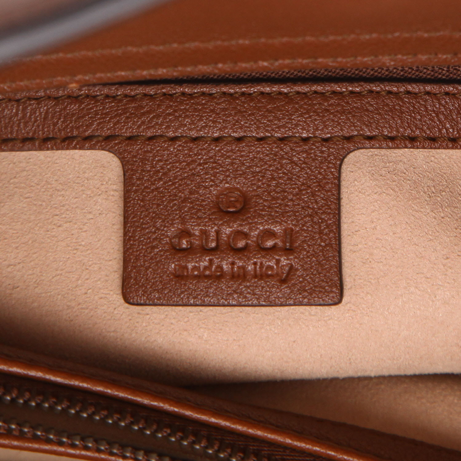 Gucci  Diana medium model  handbag  in brown leather  and bamboo - Detail D2