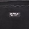 Chanel  Editions Limitées shopping bag  in black canvas  and black leather - Detail D2 thumbnail