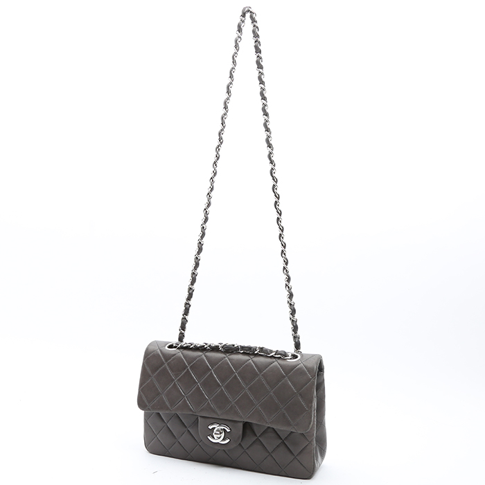 Borsa Chanel  Timeless modello piccolo  in pelle trapuntata grigia - Detail D8