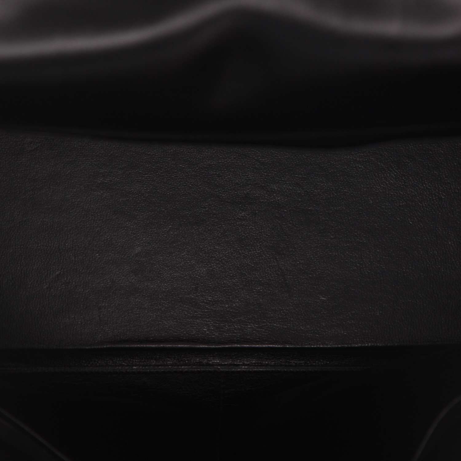 Bolso de mano Hermès  Kelly 35 cm en cuero box negro - Detail D3