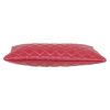 Bolsito de mano Chanel   en cuero acolchado rojo - Detail D1 thumbnail