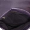 Bolso bandolera Chanel  19 en cuero acolchado color berenjena - Detail D3 thumbnail
