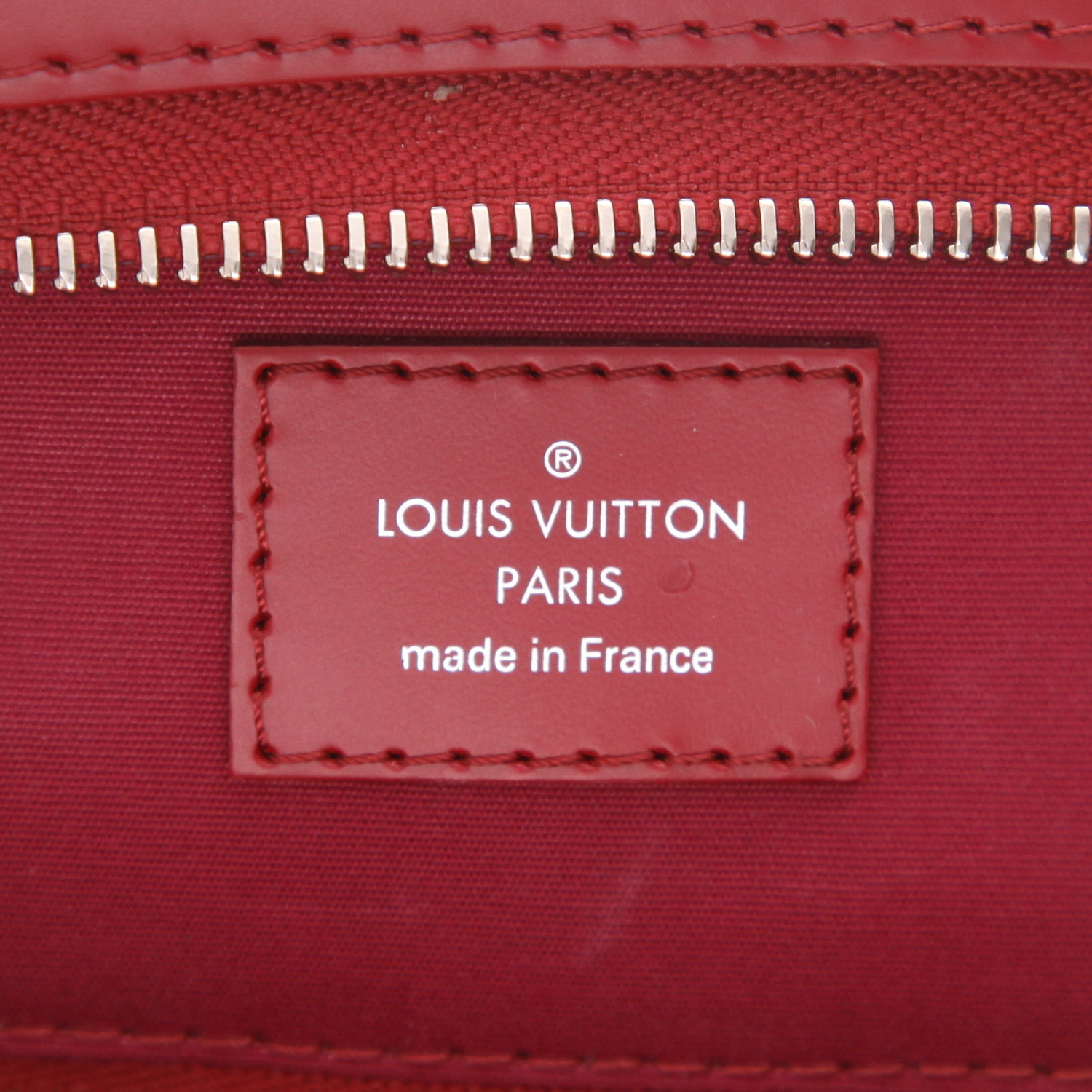Louis Vuitton  Soufflot MM handbag  in fuchsia epi leather - Detail D2