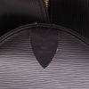 Sac de voyage Louis Vuitton  Keepall 55 en cuir épi noir - Detail D6 thumbnail