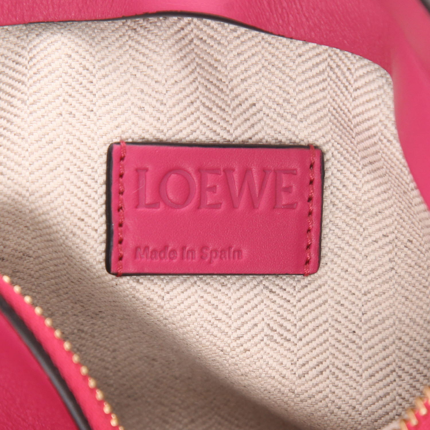 Loewe  Pocket shoulder bag  in pink leather - Detail D2