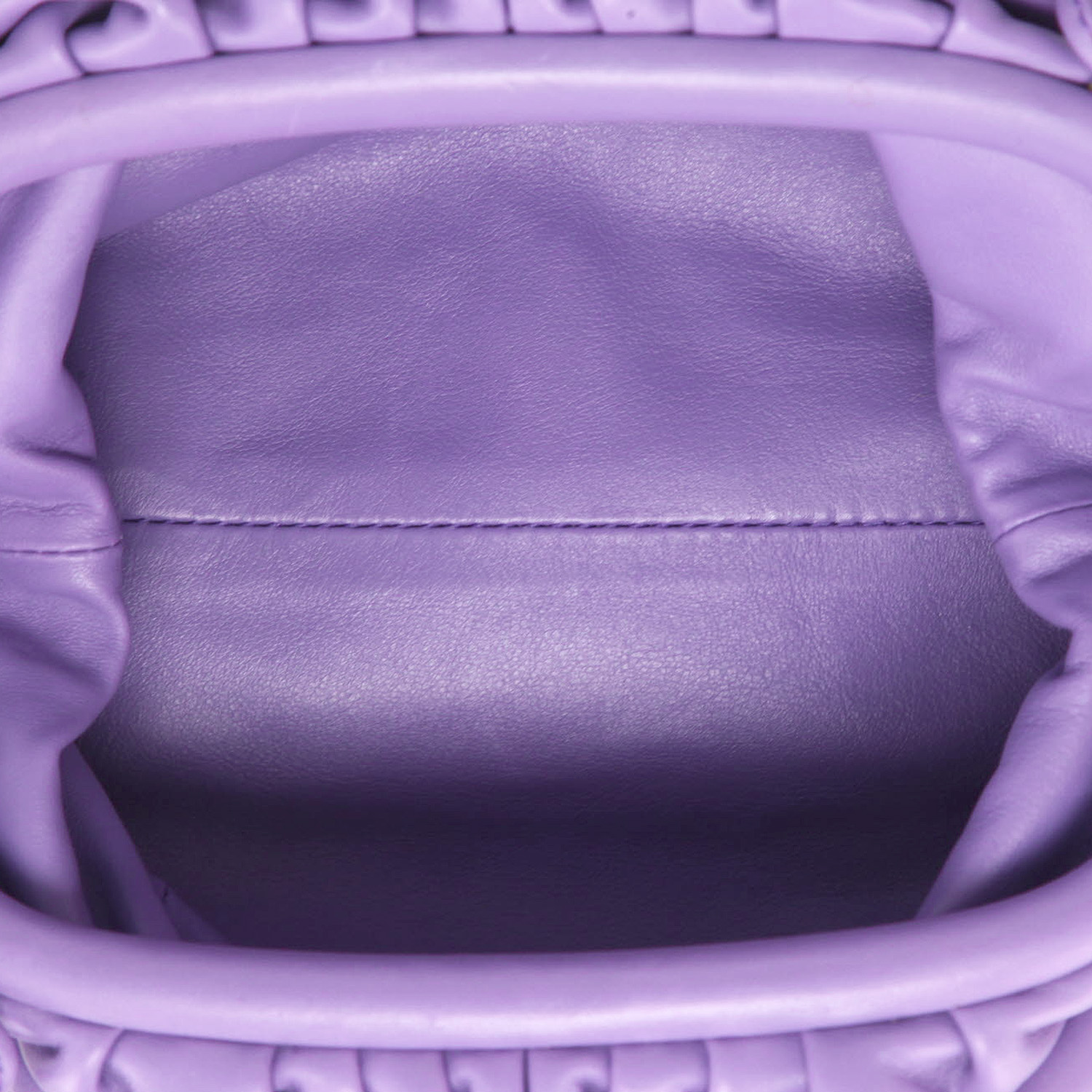 Bottega Veneta  Pouch mini  handbag/clutch  in purple leather - Detail D3