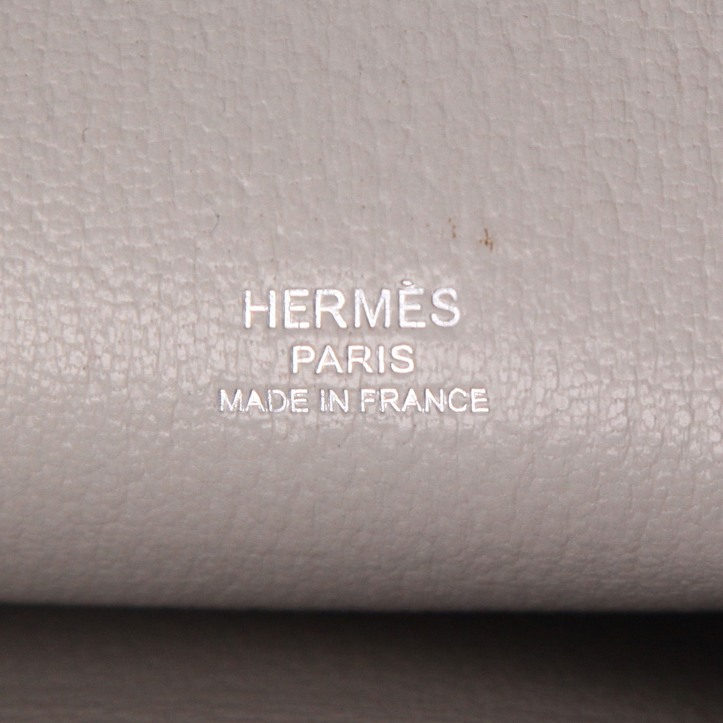 Hermès  Jypsiere 28 cm shoulder bag  in grey togo leather - Detail D2