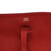 Hermès  Evelyne III shoulder bag  in red Casaque leather taurillon clémence - Detail D2 thumbnail