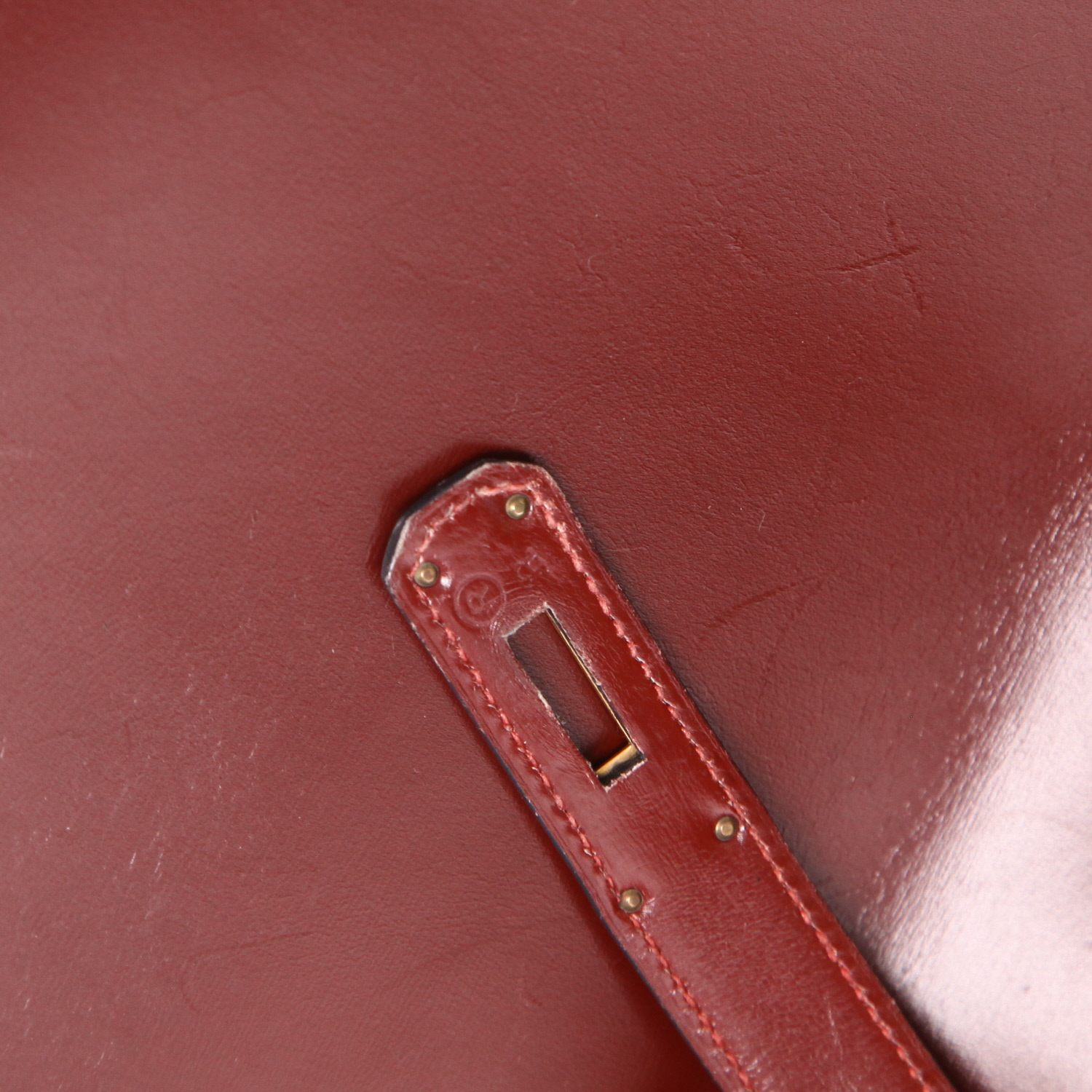 Hermès  Kelly 28 cm handbag  in red H box leather - Detail D4