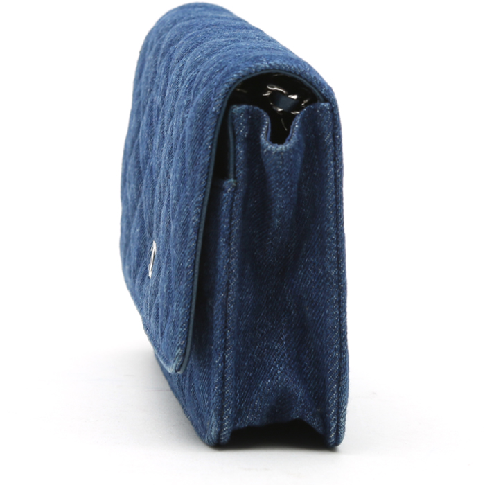 Sac bandoulière Chanel  Wallet on Chain en denim bleu - Detail D6
