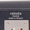 Bolso de mano Hermès  Kelly 28 cm en cuero epsom azul oscuro - Detail D2 thumbnail