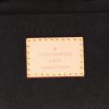 Bolso bandolera Louis Vuitton  Duffle en lona Monogram revestida marrón y cuero natural - Detail D2 thumbnail