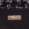 Chanel  19 shoulder bag  in black and grey tweed - Detail D2 thumbnail