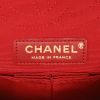 Chanel  Chanel 2.55 shoulder bag  in red satin - Detail D2 thumbnail