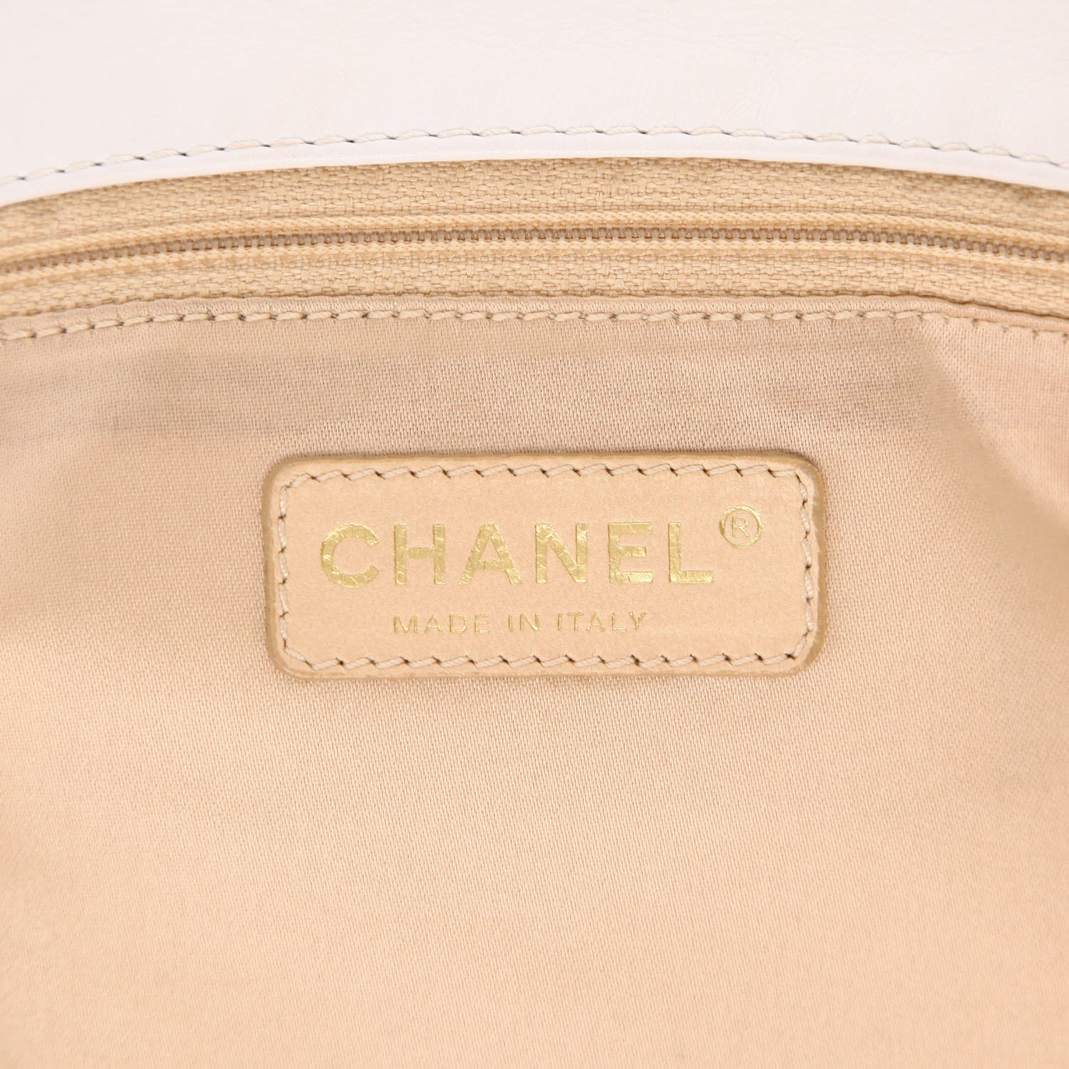 Bolso Cabás Chanel   en cuero blanco - Detail D2