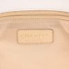 Chanel   shopping bag  in white leather - Detail D2 thumbnail
