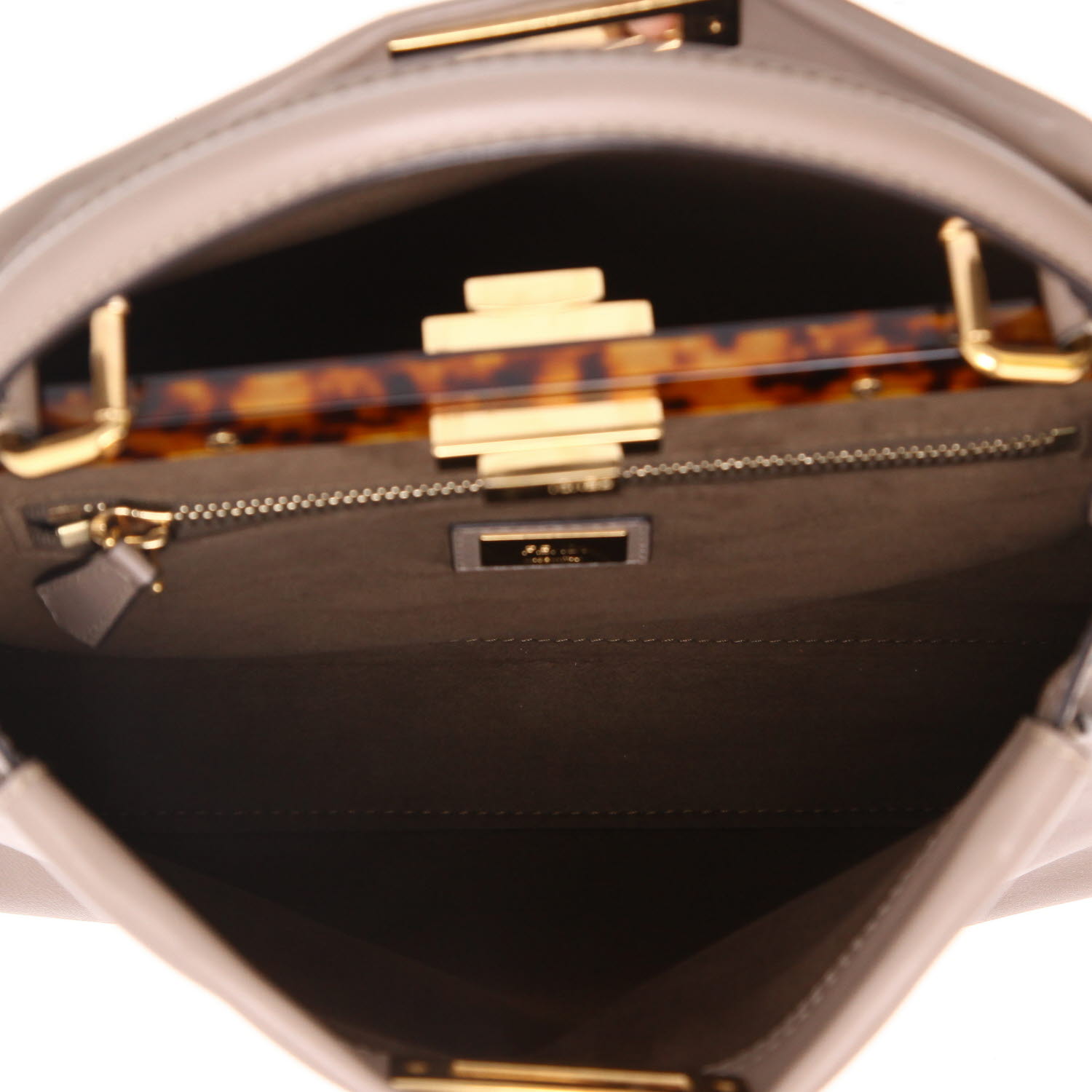 Fendi  Peekaboo medium model  shoulder bag  in taupe leather - Detail D3