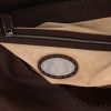 Bolso bandolera Fendi   en cuero granulado marrón - Detail D2 thumbnail
