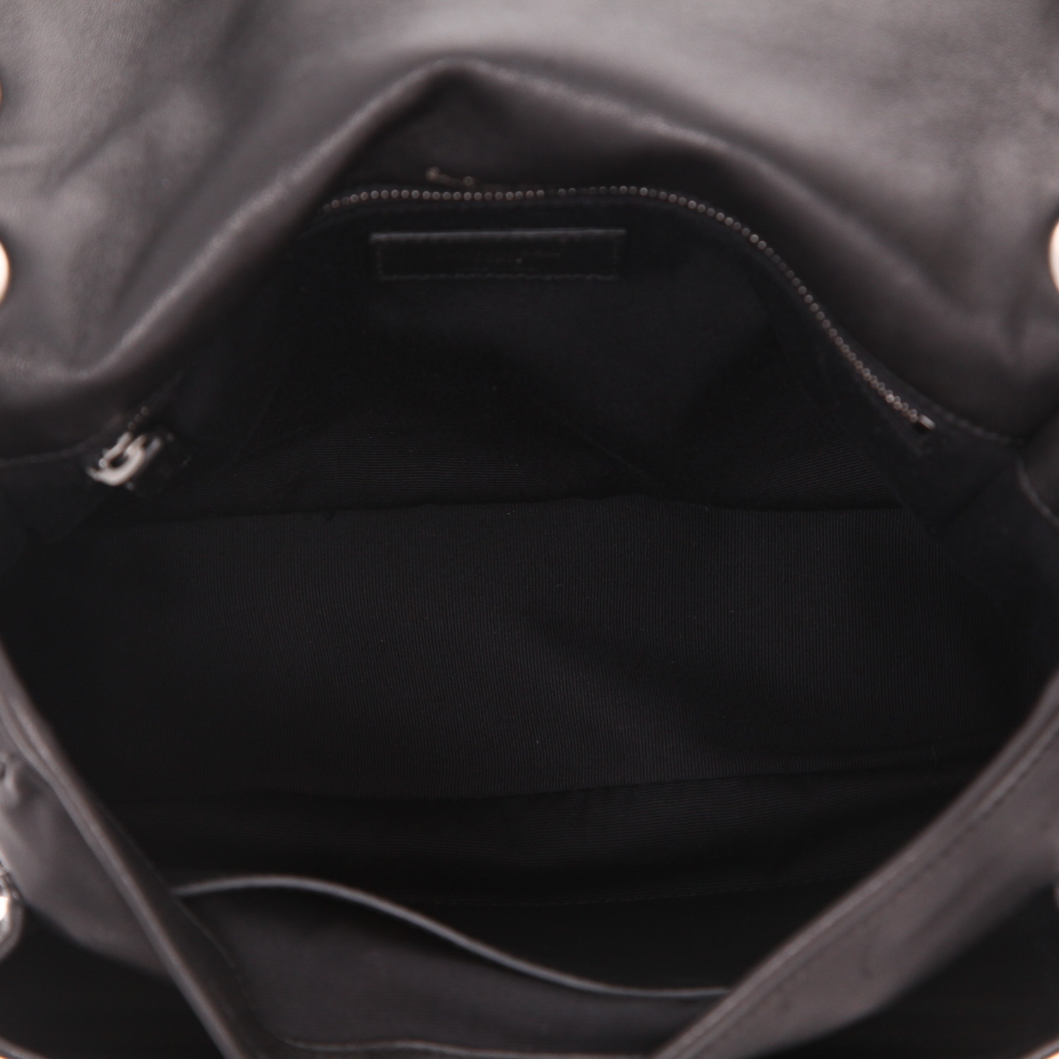 Saint Laurent  Niki medium model  shoulder bag  in black leather - Detail D3