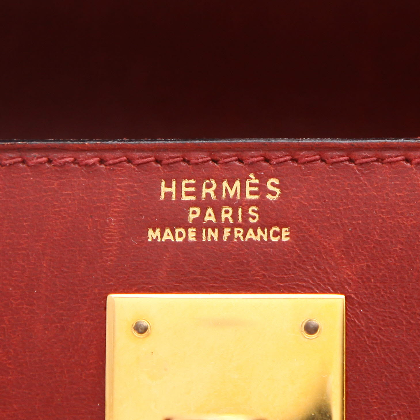 Bolso de mano Hermès  Kelly 32 cm en cuero box rojo - Detail D2