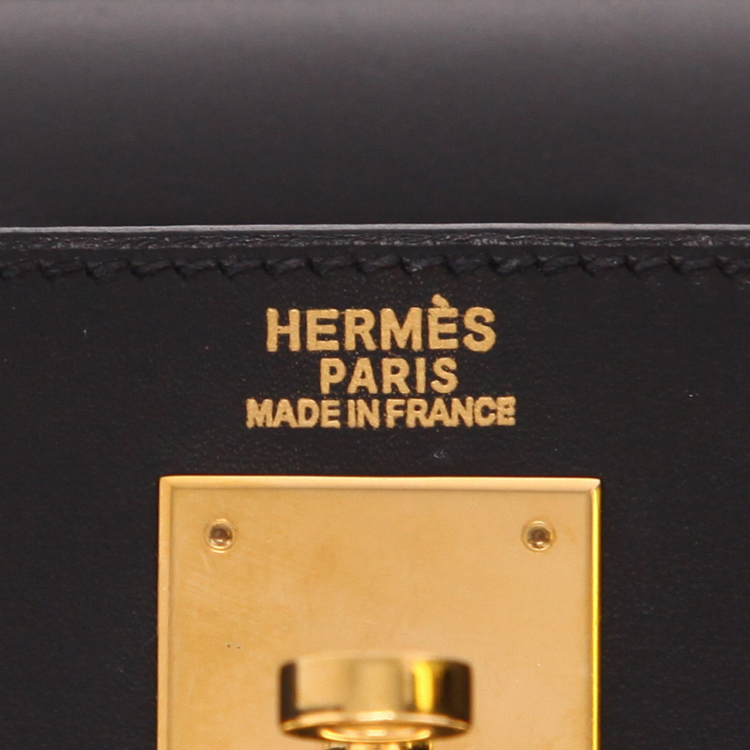 Sac à main Hermès  Kelly 32 cm en cuir box noir - Detail D2