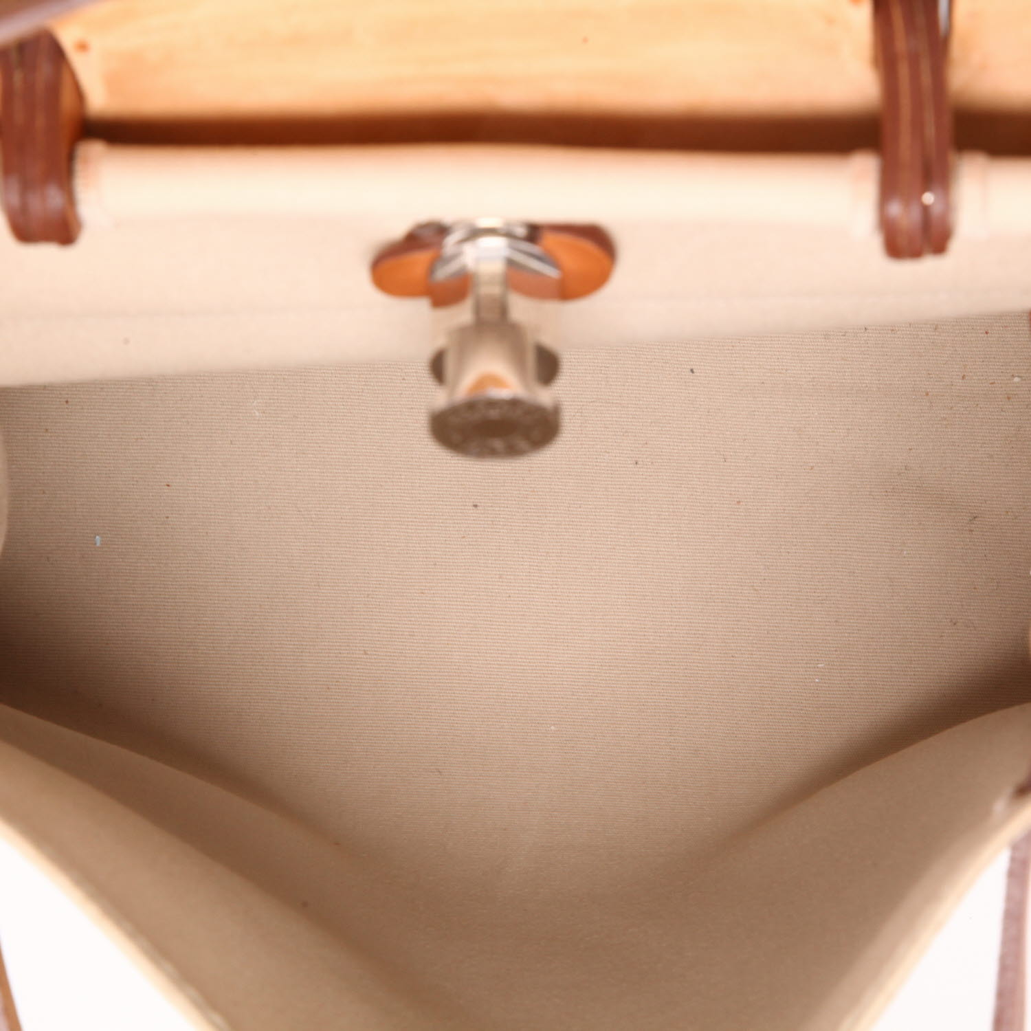 Borsa da spalla o a mano Hermès  Herbag in tela beige e mucca Hunter naturale - Detail D3