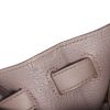 Bolso de mano Hermès  Kelly 28 cm en cuero togo gris estaño - Detail D4 thumbnail
