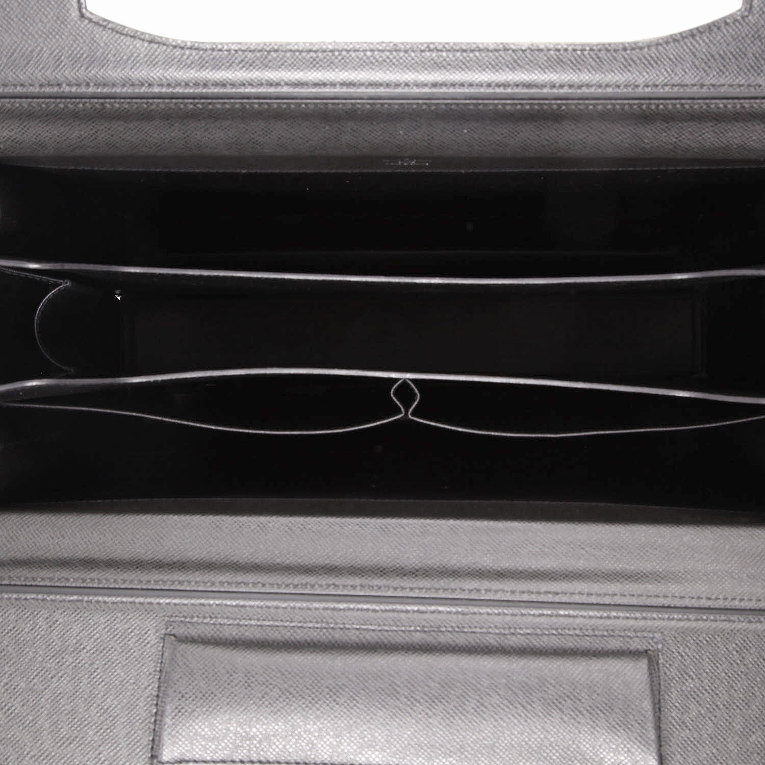 Louis Vuitton  Oural briefcase  in black leather - Detail D3