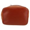 Louis Vuitton  Noé shopping bag  in brown epi leather - Detail D1 thumbnail