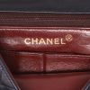 Bolso bandolera Chanel  Mini Timeless en cuero acolchado azul marino - Detail D2 thumbnail