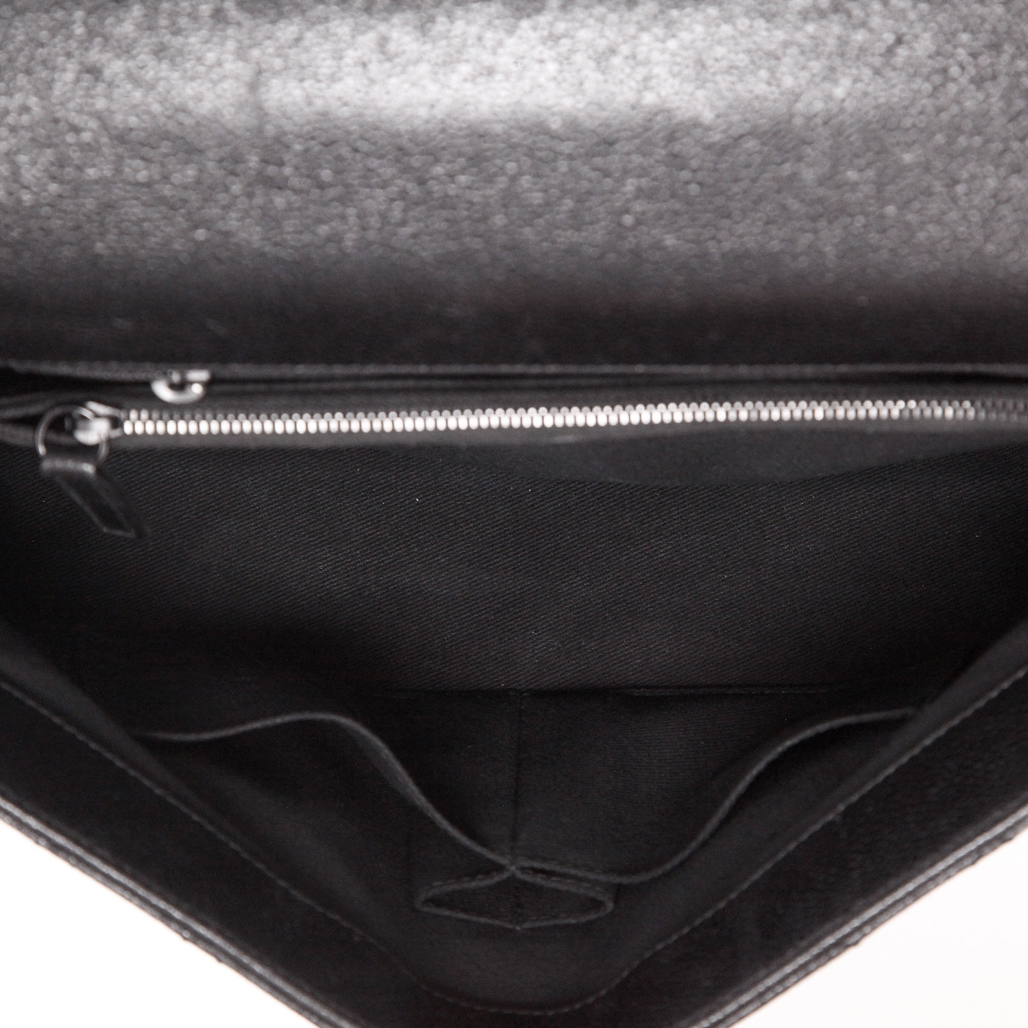 Sac bandoulière Chanel  Coco Handle en cuir grainé matelassé noir - Detail D3