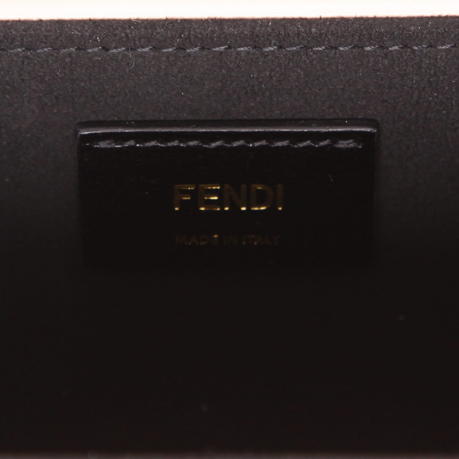 Bolso de mano Fendi  Horizontal Box en cuero rosa y negro - Detail D2