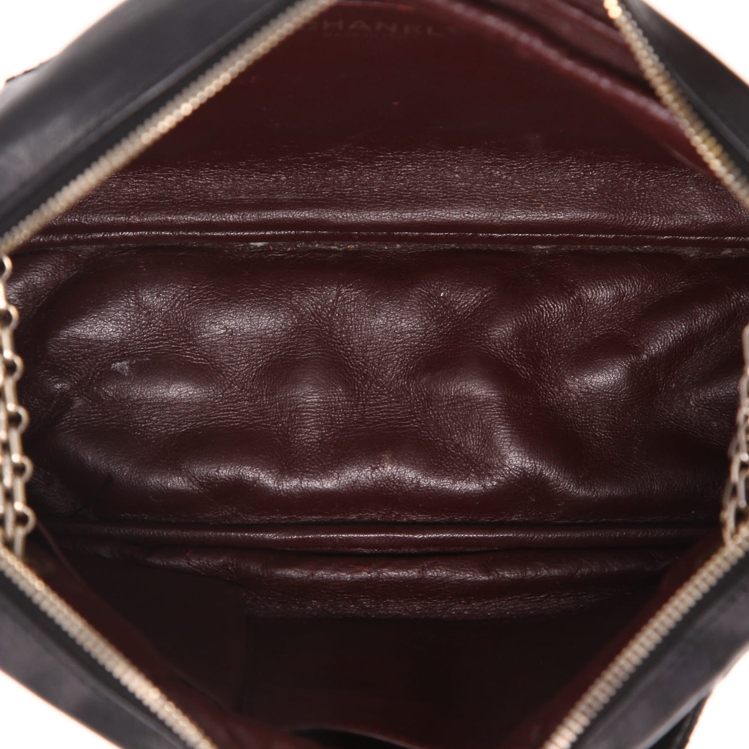 Sac à main Chanel  Camera en cuir matelassé noir - Detail D3